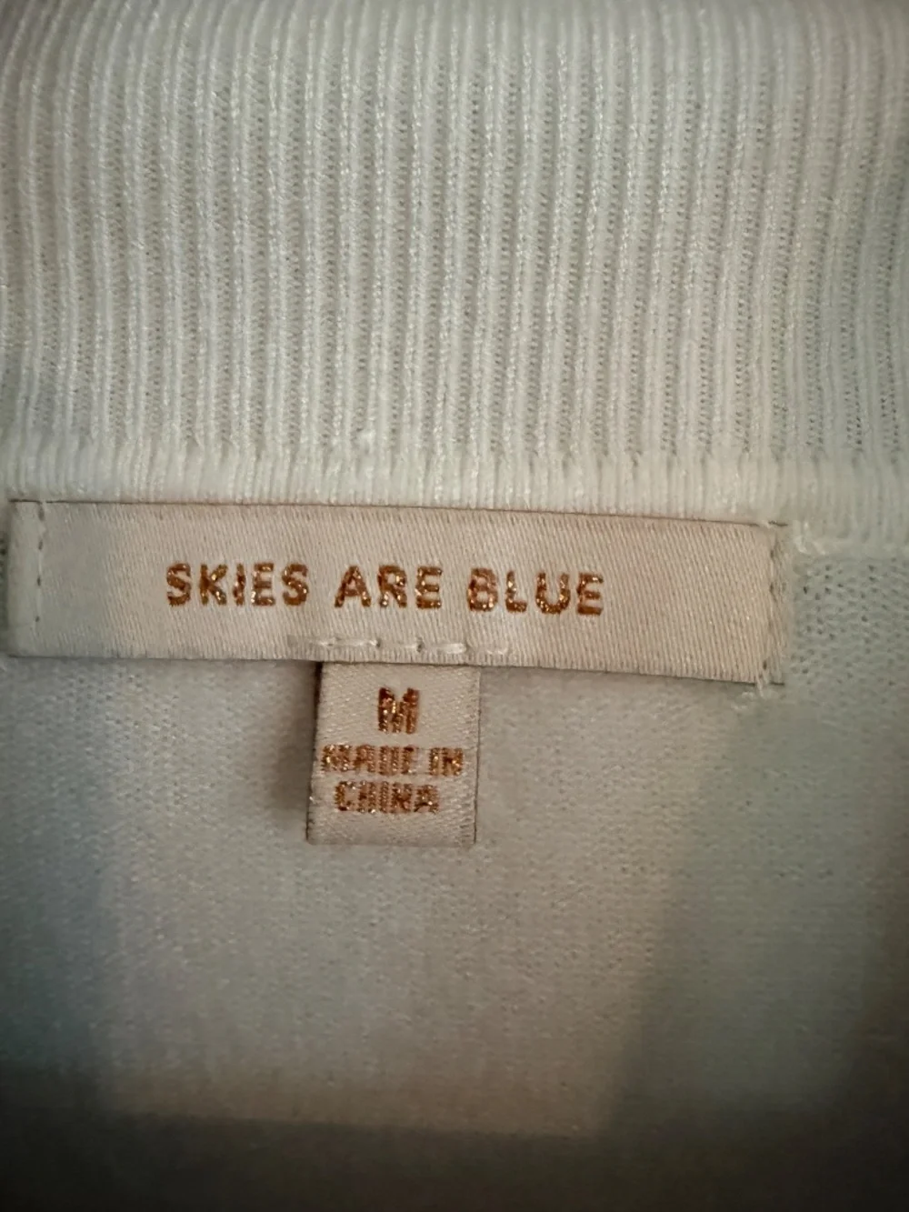 Skies Are Blue M White Turtleneck Sweater Gold Button Split Cuff